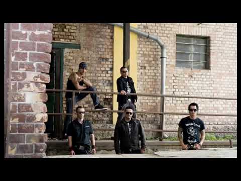 MACHINE MOUSE  - Family man.