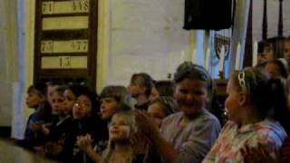 Pedersborg Kirkes Børnekor synger Sebastian's "Anemonesangen" i Sankt Nicolai Kirke, Køge.