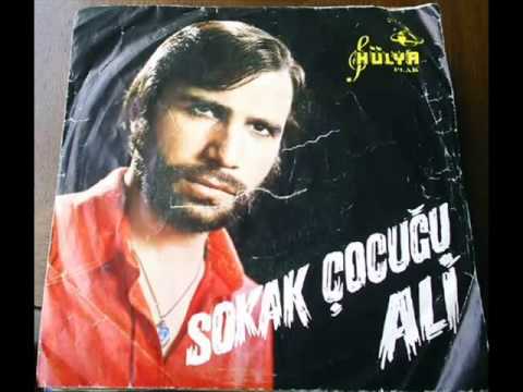 Ali Toprak ( Sokak cocugu Ali ) Asiklar hergün aglar