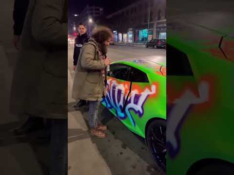 Arte o Vandalismo??! 👮‍♂️😱 Policía descubre a "Graffitero" ... #Graffiti #Lamborghini #Viral #Fun