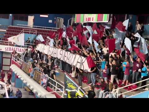 Schiacciata Harris e coreografia Bulldog Rieti