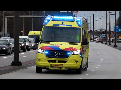 [Primeur] A1, C. Miesen Ambulance 05-159 Almelo vanaf ZGT Almelo naar het UMC Groningen