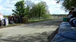 preview picture of video 'Tandragee 100 2009 Farquhar wins first 1000cc open race'