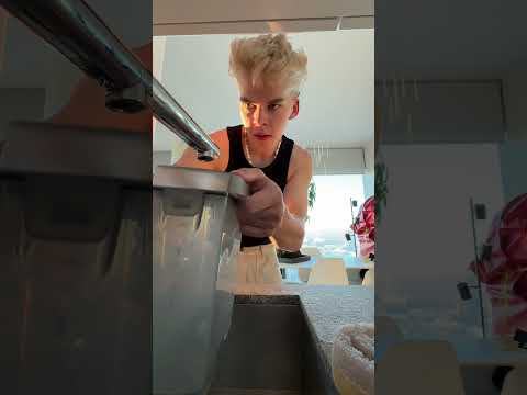 piorę KANAPĘ odkurzaczem?? 😭