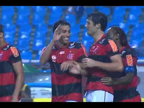 Gol contra do Vasco jogando pelo Flamengo em 2012