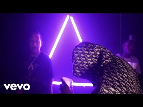 Skreww - Politics ft. Dojia V