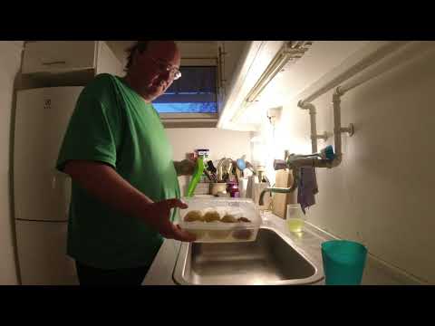 MongoTV_4637 - Mongo Madskole - FRIKADELLER Med KARTOFLER og RØDKÅL