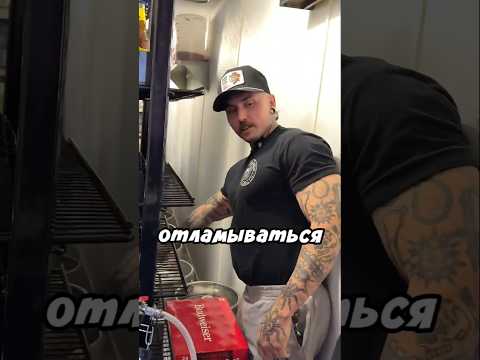 Вообще то я знаю владельца бара 😂