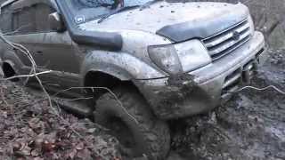 preview picture of video 'Toyota Land Cruiser PRADO uphill with WINCH'