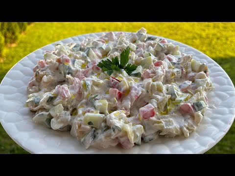 Letna Salata so Pečeni Piperki ve Osvežuva 🥰