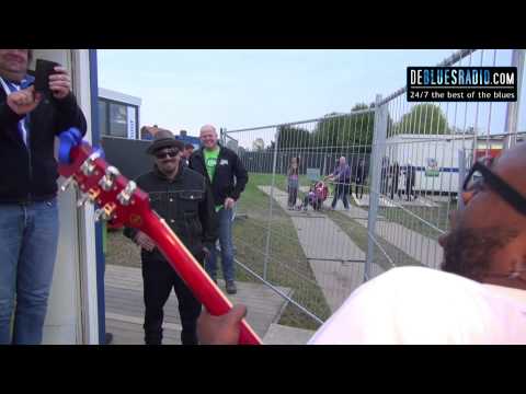Thumbnail for Mr Sipp - audience & backstage show - live Moulin Blues (NL) by Ween