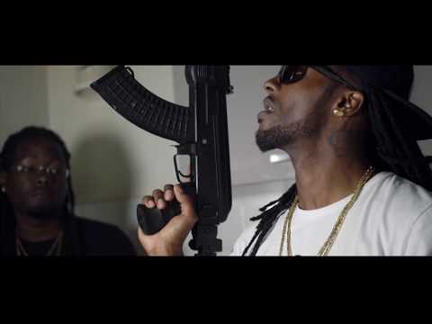 Steef - €xtra Ft Tru-G , Flexxie & Guilirast (Prod. by Raffvtheplug)