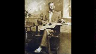 Charley Patton - A Spoonful Blues
