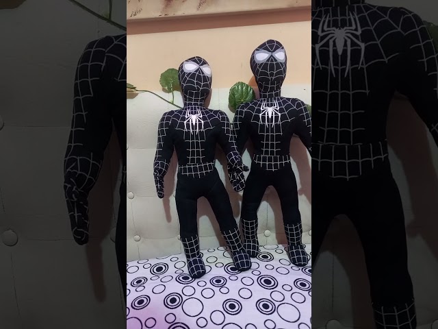 Vídeo relacionado con Simba - Peluche Venom - Traje Negro con araña Blanca - Diseño impactante y Suave - Óptimo para Jugar o Decorar - Apto Desde 0 Meses - Versión Oficial Marvel (6315870561
