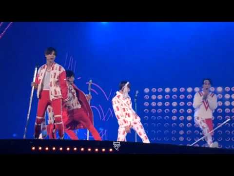 150927 SHINee WORLD IV IN BANGKOK - DREAM GIRL cute & funny♡