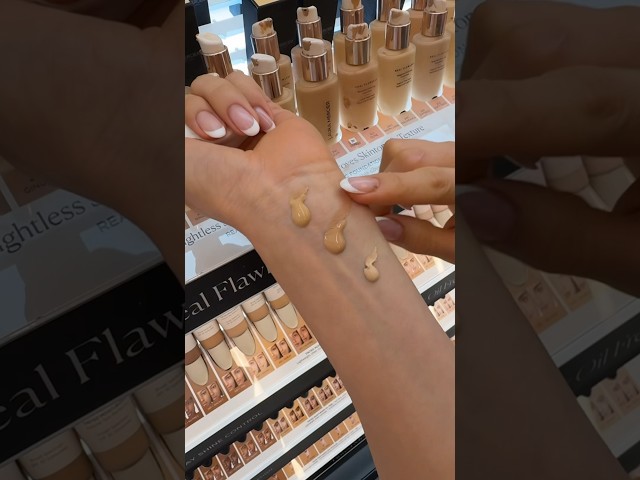 Vídeo relacionado con Kit Maquillaje Mujer, Set Maquillaje Mujer Profesional, Kit de Estuche Maquillaje Completo para Mujeres y Adolescentes, Incluye Paleta Sombras de Ojos, Base de Maquillaje Líquida, Rímel, Gloss Labios