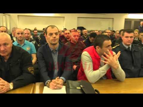 SHENJA JU SJELL VIDEON SE SI VAL ZEKAJ E BËN SHQIPONJËN ME DUAR NË GJYKATË