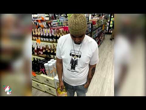 Leon Maxxo - LEAVEMEALONE (prod. Opi)