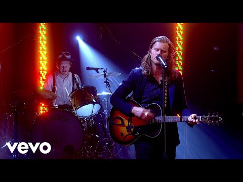 The Lumineers - Gloria (Live On The Graham Norton Show)