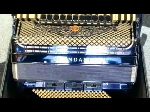 Acordeon Scandalli Super VI: A "paulada de som" da DUPLA RESSONÂNCIA.