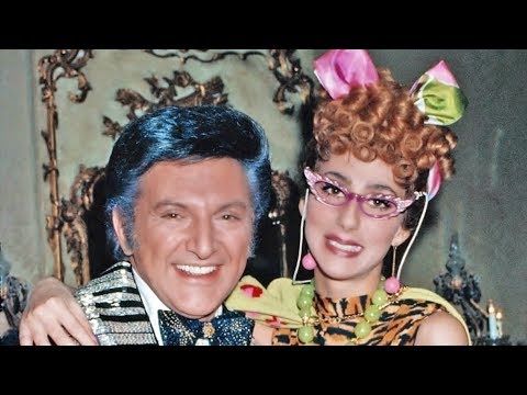 Cher (as Laverene) visits Liberace at home (1974)