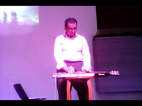 FRANCK E SUA GUITARRA HAVAIANA