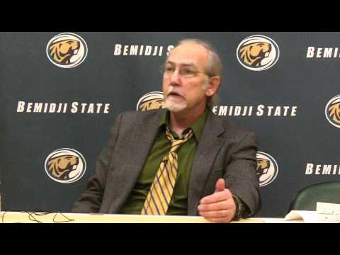 uwpostgame20111209.mov