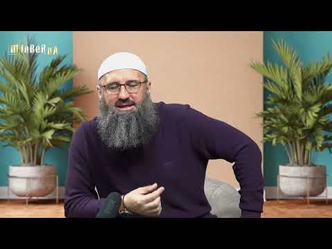 Da li je zabranjeno klanjati u odjeći na kojoj ima lik životinje bez očiju i usta? - Elvedin Pezić