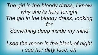 King Diamond - The Girl In The Bloody Dress Lyrics