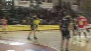 preview picture of video 'Handball : Le SCT de Tours bat Saintes 33 à 28'