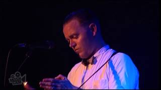 C.W. Stoneking - Intro to The Jailhouse Blues (Live in Sydney) | Moshcam