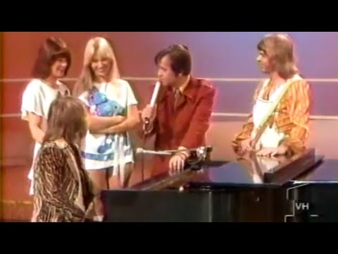 #throwbackmusic American Bandstand '75 With Dick Clark: ABBA