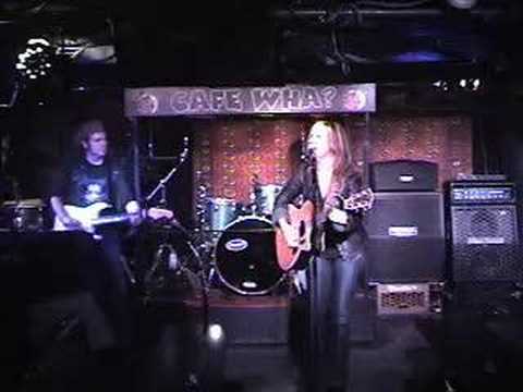 Cari Cole performs 
