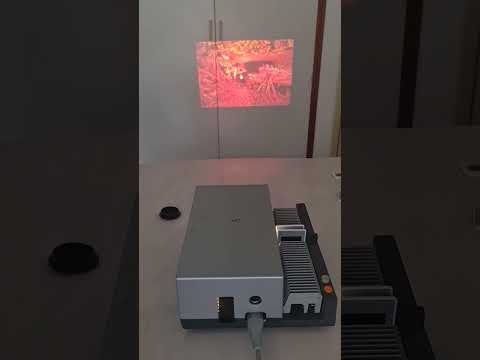 Slide projector