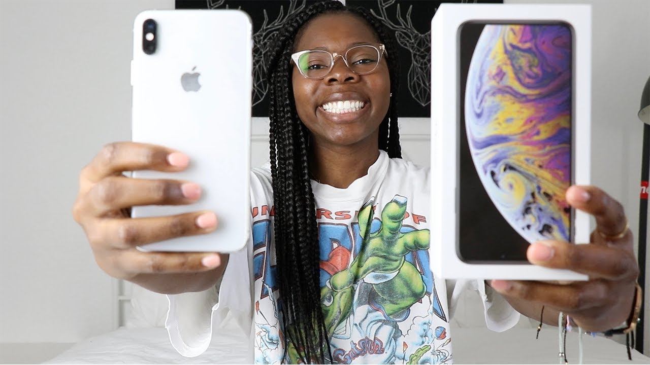 APPLE iPHONE XS MAX UNBOXING + FIRST IMPRESSION