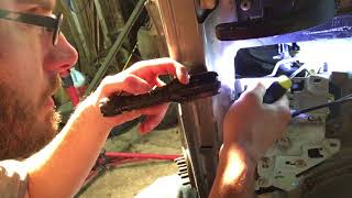 That's NOT a Good Sound!   How to Fix a Broken Auto-Sliding Door Lock '03 Windstar SEL