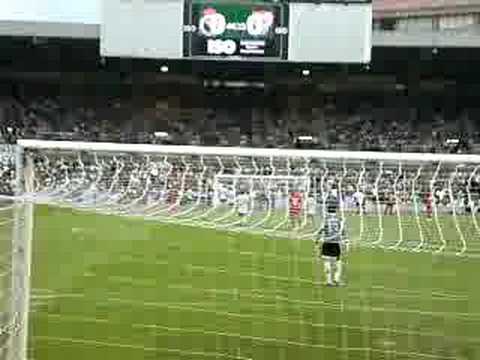 Garay falla un penalty ante el Sevilla (31/08/2008)