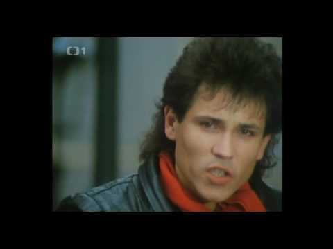Pavel Vítek - Scházíš mi tu /VIDEO/