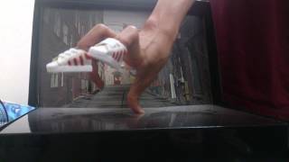 Red Bull BC one fingerbreaking