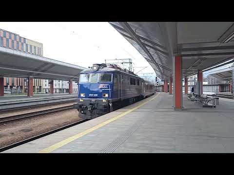 Pociąg IC 5312 Piast na stacji Kraków Główny.