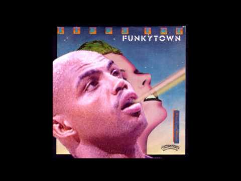 Barkleytown - Quad City DJs vs Lipps Inc.