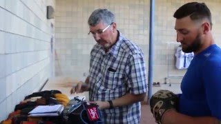 Glove Story: Kevin Pillar Carefully Selects His Rawlings Leather for 2016