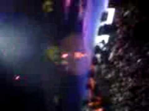 livvi frank @ the jingle bash december 12 2009