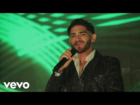 Popurrí Mi Gusto Es/ El Sauce Y La Palma/ El Sinaloense (En Vivo)