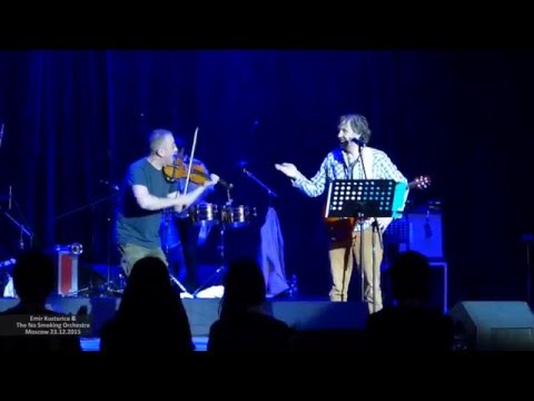 06 Emir Kusturica & The No Smoking Orchestra