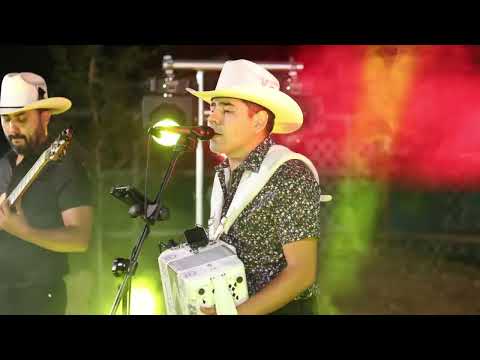 La Clica Official-El Decomiso(En Vivo)