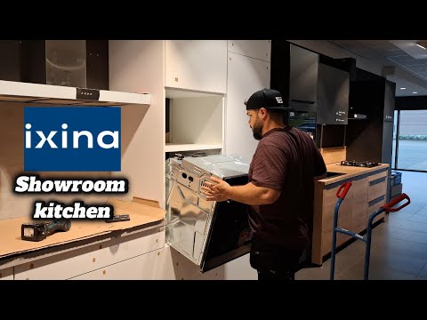 Installing Ixina Showroom kitchen 59