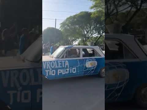 De Tío Pujio en un Chevy mundialista a Calchin