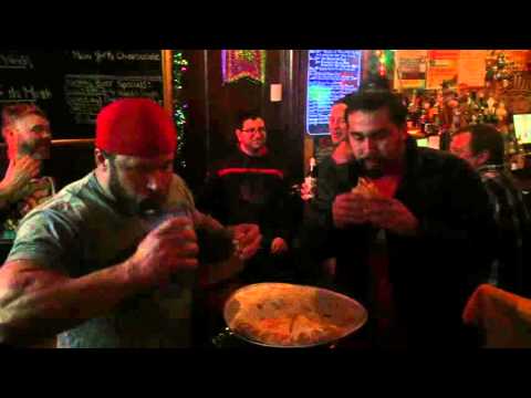 Johnny G & The Hammer DESTROY Joanie's 14" Double Crust Pizza Challenge