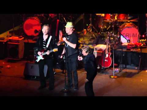 The Monkees--A Little Bit Me, A Little Bit You--Live at Fox Theatre in Detroit 2011-06-23